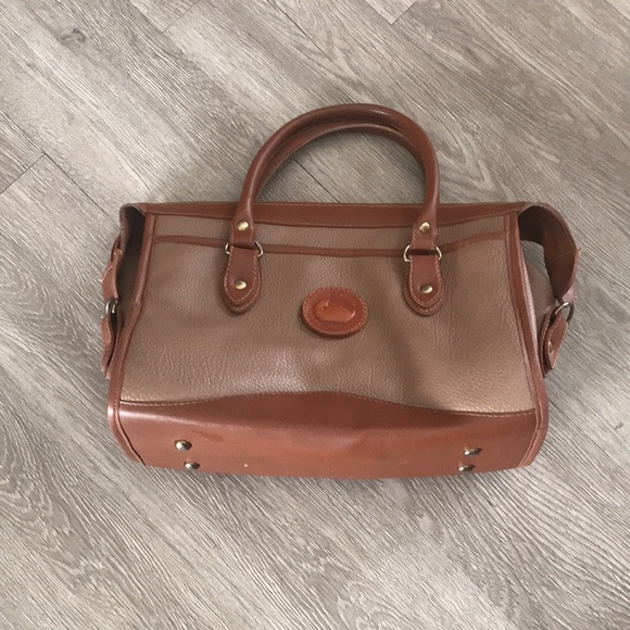 Dooney & Bourke Handbags - Vintage Dooney & Bourke handbag